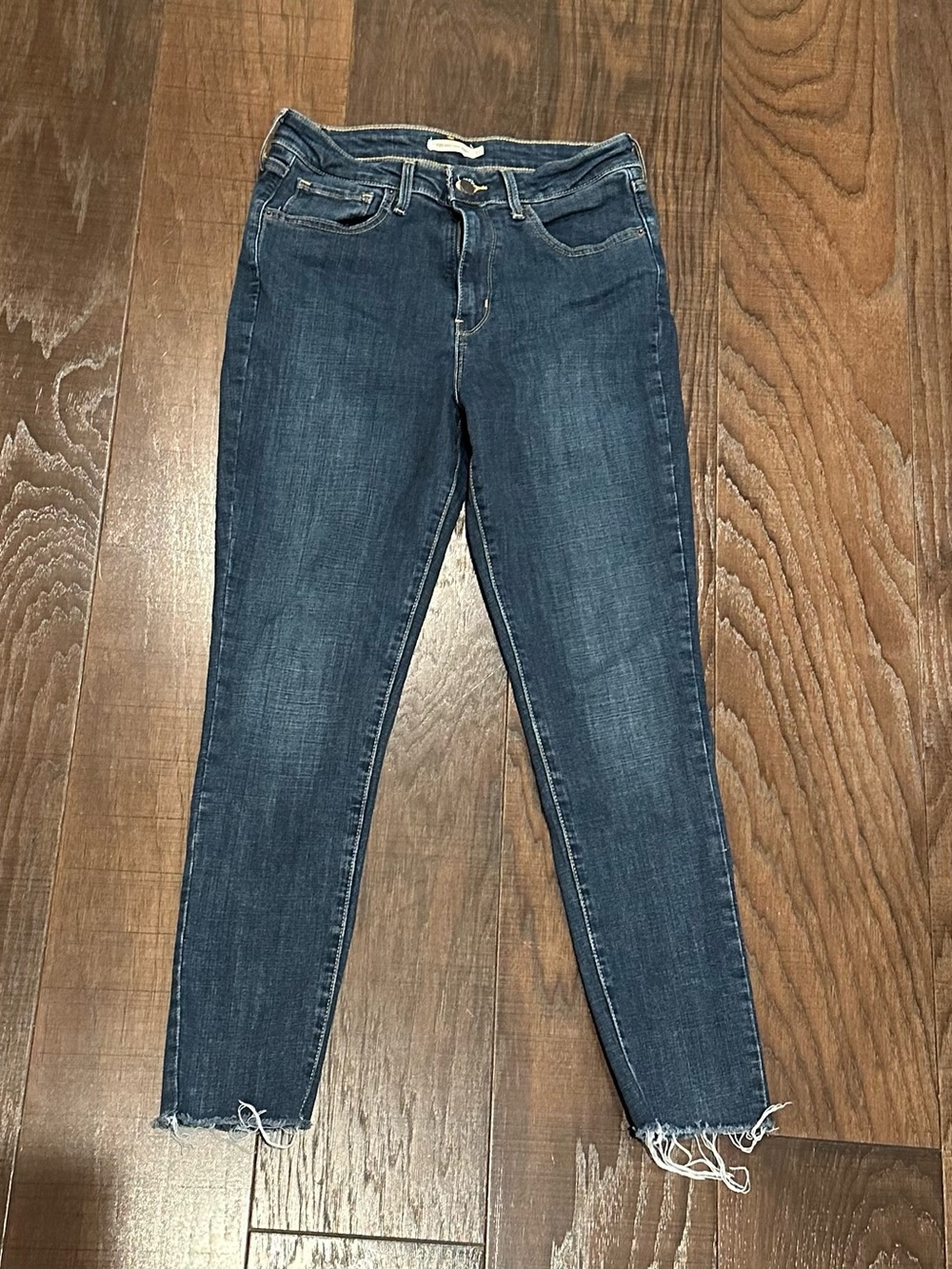 Levi 721 High Rise Skinny Dark Wash